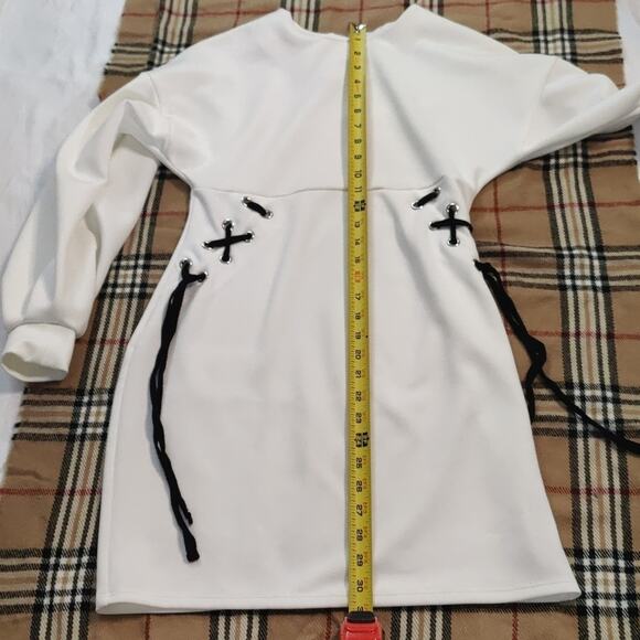 ASOS White/Black Mini Dress with Lace Up Corset Detail and Balloon Sleeves 6 - Picture 7 of 11